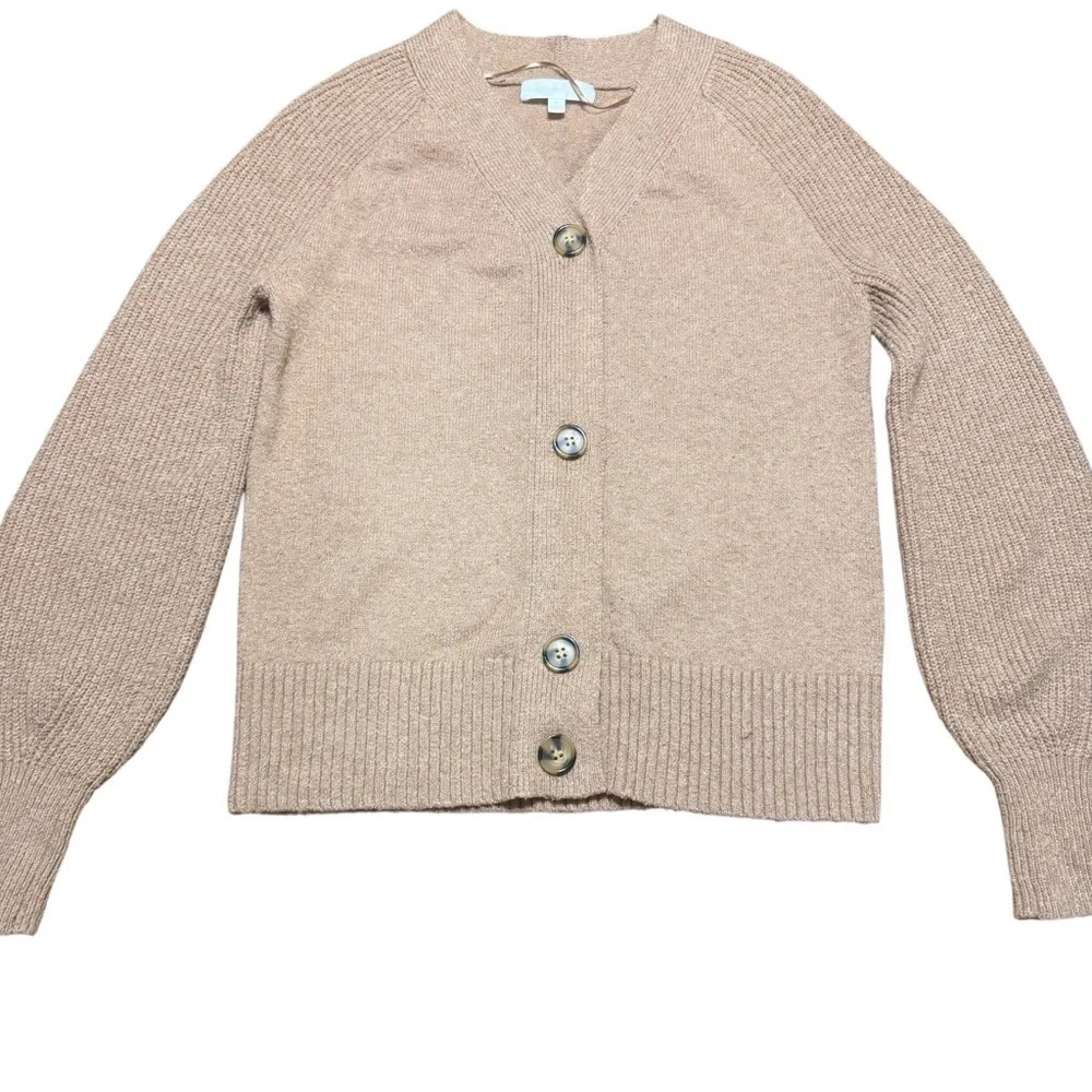 Adyson Parker | Blouson Sleeve V-Neck Button-Up Cardigan in Cozy Camel Heather